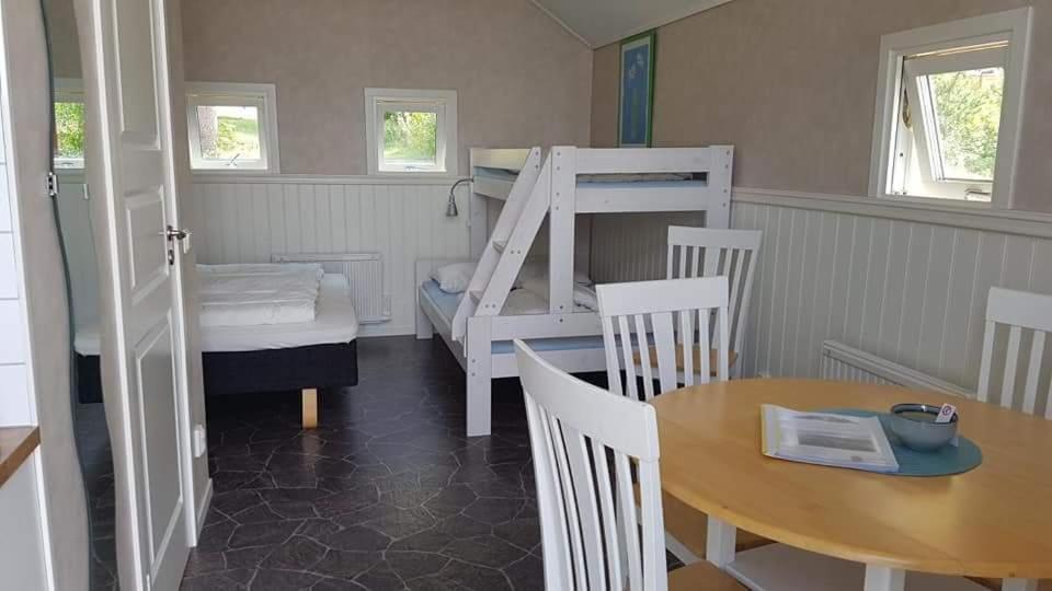 Askeviks Camping & Stugor Sjotorp ภายนอก รูปภาพ